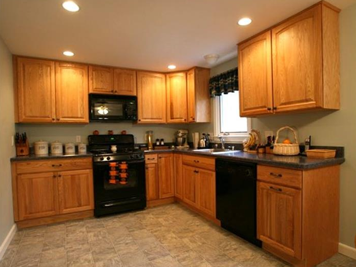 Oak Kitchen Cabinets